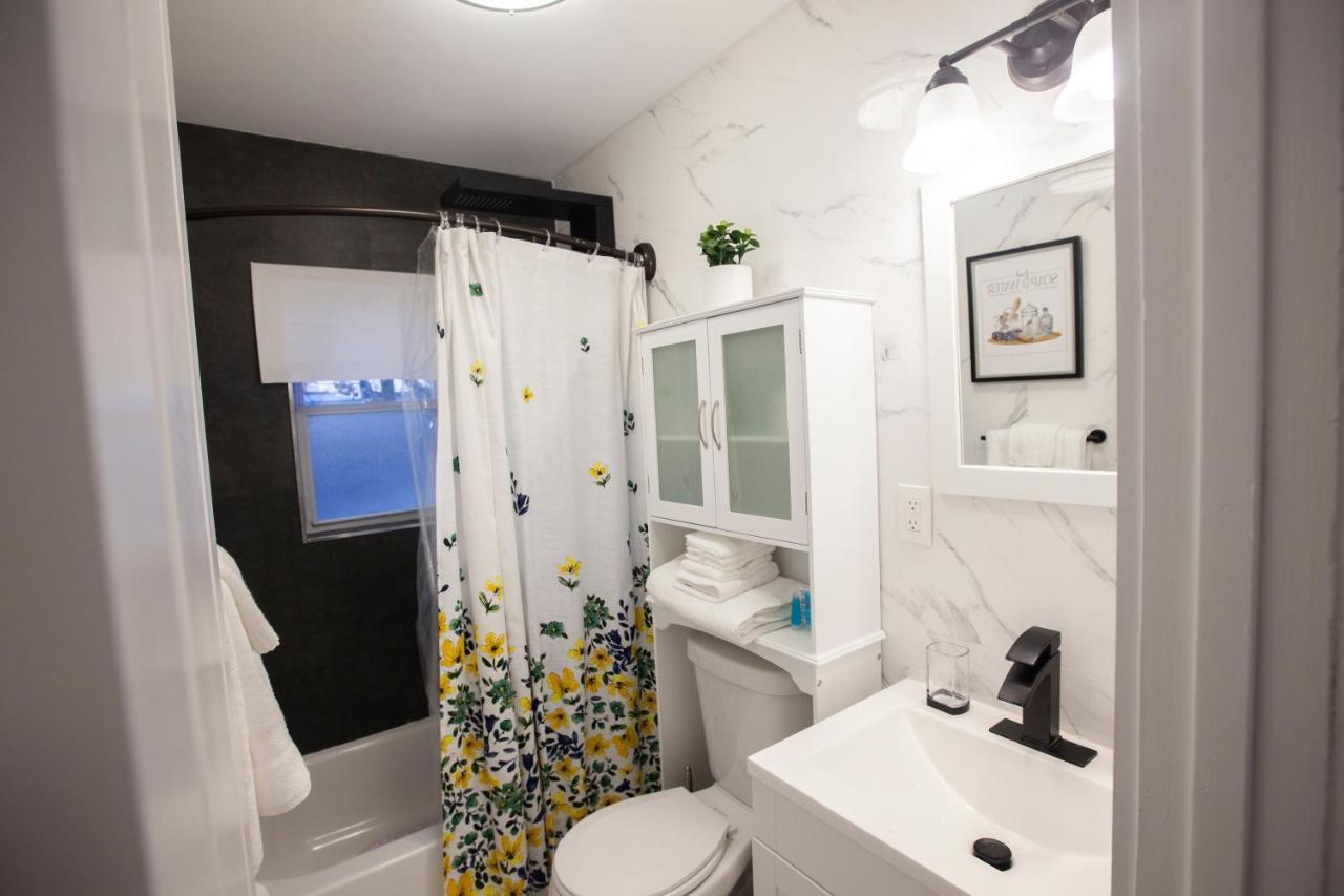 Alafia- Cozy Jfk Area Home - This Property Is A Hosted Property Meaning The Host Live On Site New York City Exterior photo